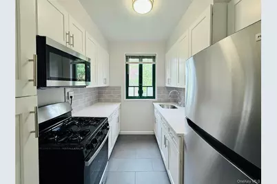 1680 Metropolitan #6D, Bronx, NY 10462 - Photo 1
