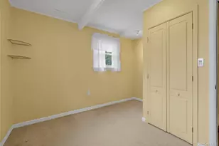 1580 N Gardiner Dr, Bay Shore, NY 11706 - Photo 15
