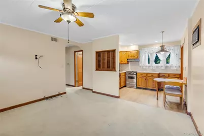 1580 N Gardiner Drive, Bay Shore, NY 11706 - Photo 5