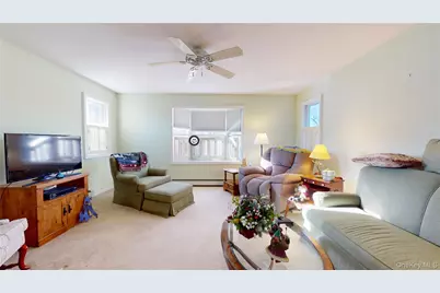 121 Aspatuck Road, Westhampton Beach, NY 11978 - Photo 9