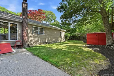 76 Lyman Road, Patchogue, NY 11772 - Photo 19