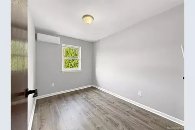 806 E 227th Street, Bronx, NY 10466 - Photo 25