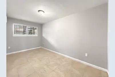 806 E 227th Street, Bronx, NY 10466 - Photo 27