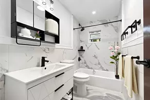 806 E 227th St, Bronx, NY 10466 - Photo 19