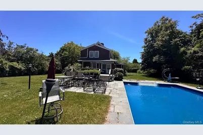 10 Kerrie Court, Southampton, NY 11968 - Photo 1