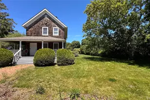 10 Kerrie Ct, Southampton, NY 11968 - Photo 5