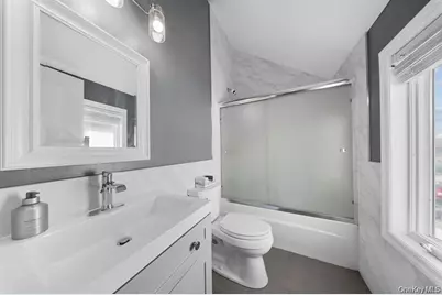300 Daub Avenue, Hewlett, NY 11557 - Photo 13