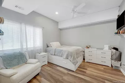 66 Waterside Close, Eastchester, NY 10709 - Photo 33