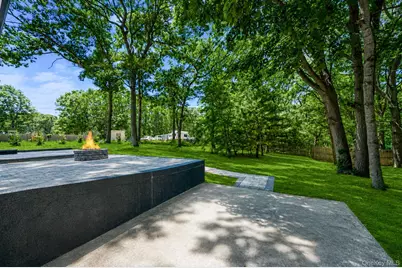 465 Helene Avenue, Shirley, NY 11967 - Photo 29
