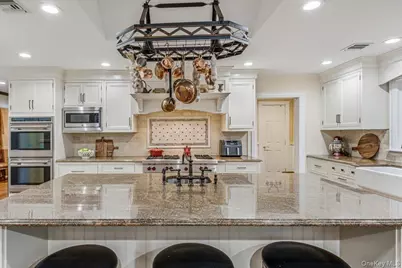 30 Woodland Road, Roslyn, NY 11576 - Photo 9