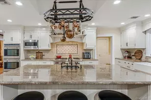 30 Woodland Rd, Roslyn, NY 11576 - Photo 9