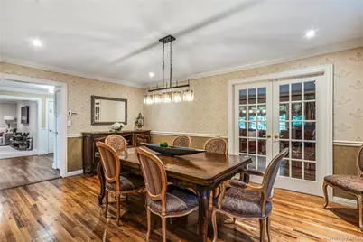 30 Woodland Road, Roslyn, NY 11576 - Photo 37
