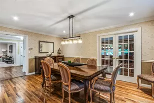 30 Woodland Rd, Roslyn, NY 11576 - Photo 37