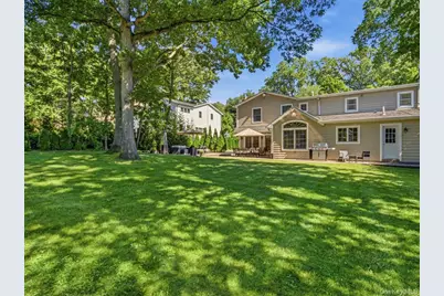 30 Woodland Road, Roslyn, NY 11576 - Photo 31