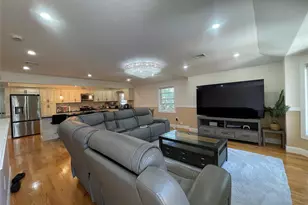 104-03 196th St, Jamaica, NY 11412 - Photo 3