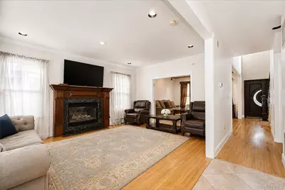 22 Putters Court, New York, NY 10301 - Photo 7