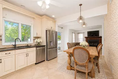 22 Putters Court, New York, NY 10301 - Photo 13