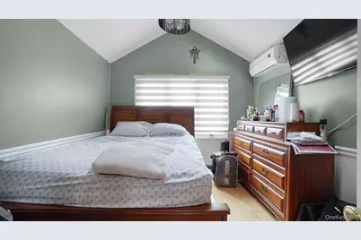 2694 Dorothy Street, Bellmore, NY 11710 - Photo 17