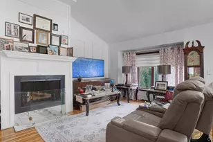 2694 Dorothy St, Bellmore, NY 11710 - Photo 3