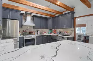 2694 Dorothy St, Bellmore, NY 11710 - Photo 7