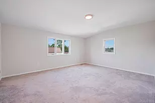 381 N Clinton Ave, Lindenhurst, NY 11757 - Photo 17