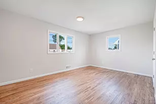 381 N Clinton Ave, Lindenhurst, NY 11757 - Photo 9