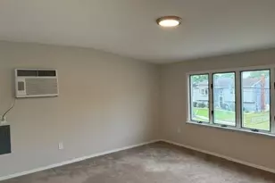 381 N Clinton Ave, Lindenhurst, NY 11757 - Photo 29