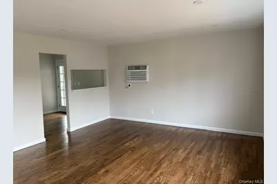 381 N Clinton Avenue, Lindenhurst, NY 11757 - Photo 27