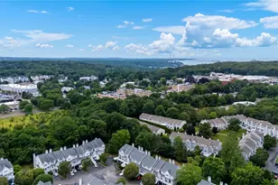 56 Leeward Ct, Port Jefferson, NY 11777 - Photo 35
