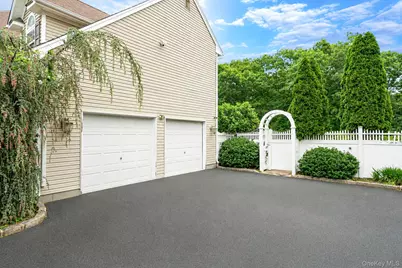 17 Holmes Avenue, Eastport, NY 11941 - Photo 29