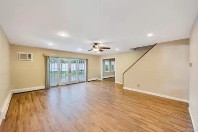 21 Horn Lane, Levittown, NY 11756 - Photo 11