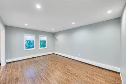21 Horn Lane, Levittown, NY 11756 - Photo 15