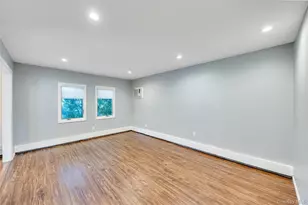 21 Horn Ln, Levittown, NY 11756 - Photo 15