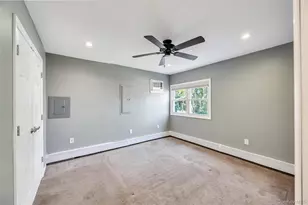 21 Horn Ln, Levittown, NY 11756 - Photo 19