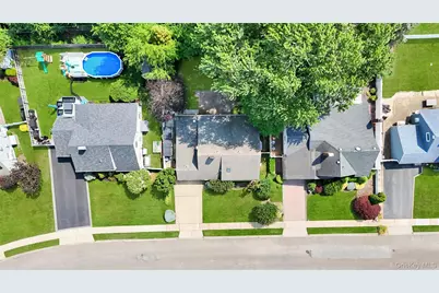 21 Horn Lane, Levittown, NY 11756 - Photo 31