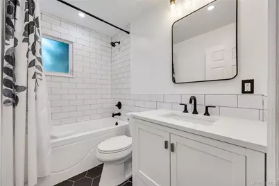 21 Horn Lane, Levittown, NY 11756 - Photo 17