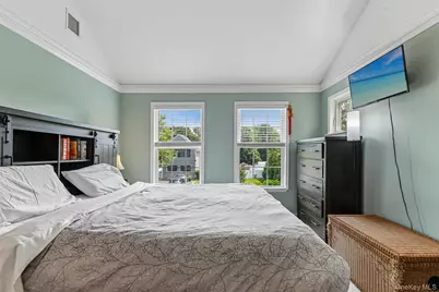 330 Harrison Avenue, Miller Place, NY 11764 - Photo 17