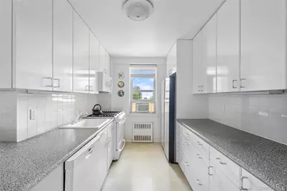 3135 Johnson Avenue #11C, Bronx, NY 10463 - Photo 5