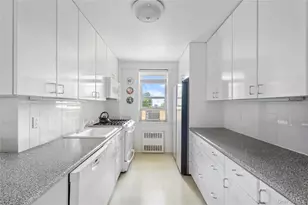 3135 Johnson Ave, Bronx, NY 10463 - Photo 5