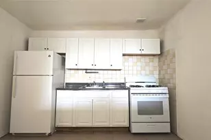 95-17 84th St, Ozone Park, NY 11416 - Photo 3