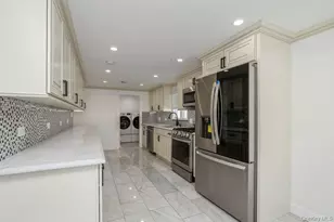 66 Wicks Path, Commack, NY 11725 - Photo 9