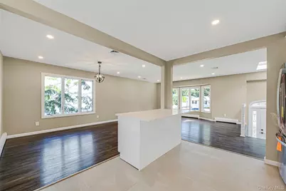 14 Stanley Place, Hauppauge, NY 11788 - Photo 25