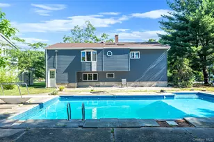 14 Stanley Pl, Hauppauge, NY 11788 - Photo 9