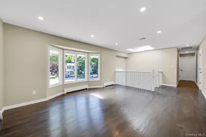 14 Stanley Place, Hauppauge, NY 11788 - Photo 17