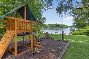 3112 Donald Ct, Mohegan Lake, NY 10547 - Photo 33