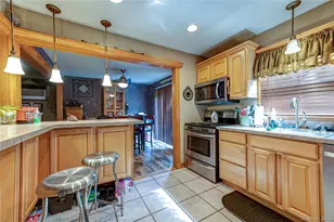 11 Berkshire Dr, Selden, NY 11784 - Photo 11