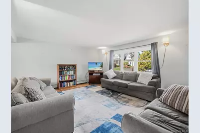 11 Hollow Drive, New City, NY 10956 - Photo 5