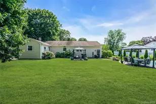 3 Lillian Rd, Nesconset, NY 11767 - Photo 35
