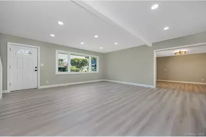 200 4th Avenue, East Northport, NY 11731 - Photo 11