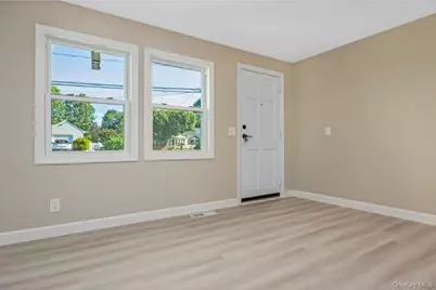 200 4th Avenue, East Northport, NY 11731 - Photo 15